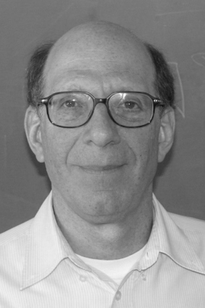 Picture of Andy Tanenbaum. Cropped portrait version of Andrew S. Tanenbaum. Original picture was made with permission of Mr Tanenbaum. 2008-08-01 20:55 (UTC)